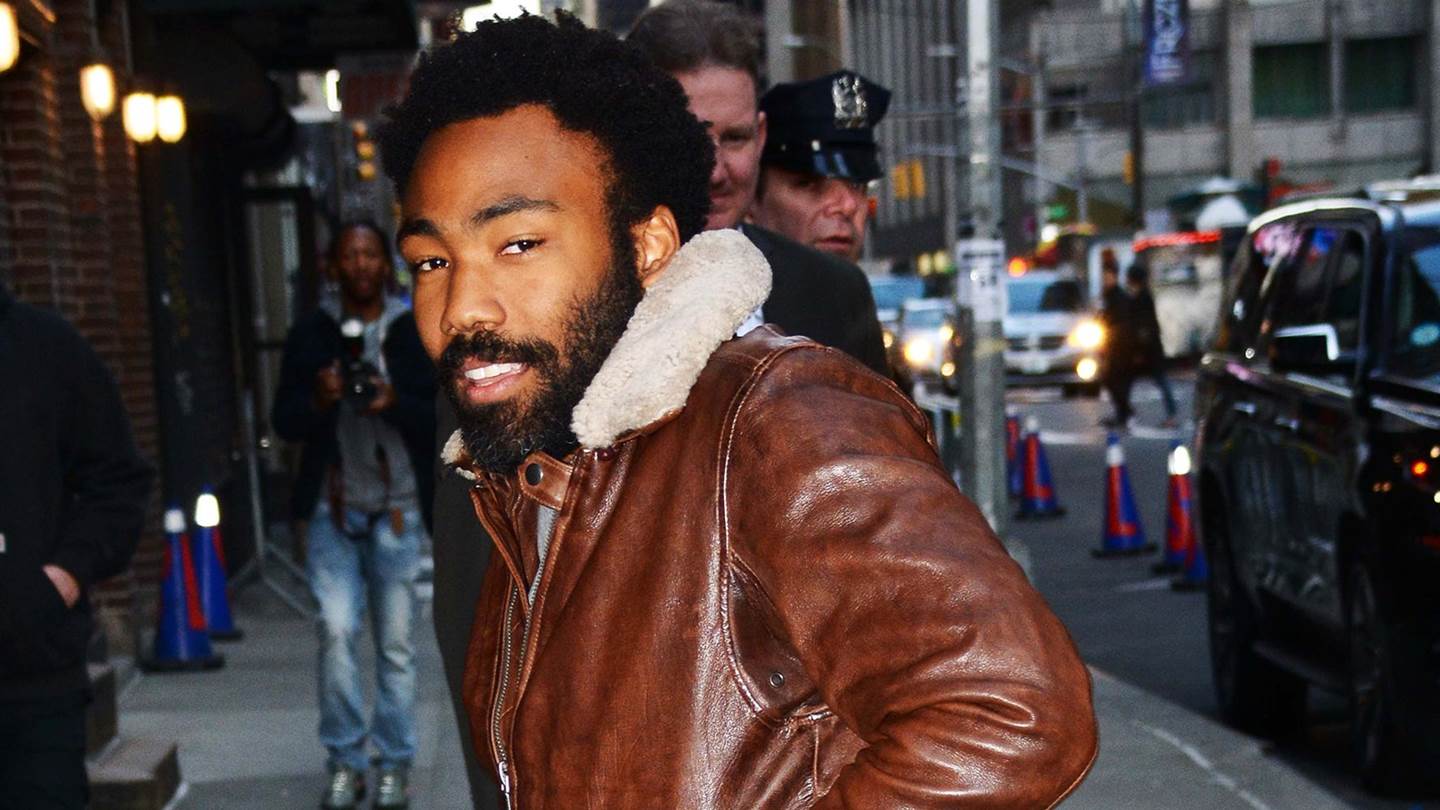 11 χολιγουντιανά looks με δερμάτινο μπουφάν