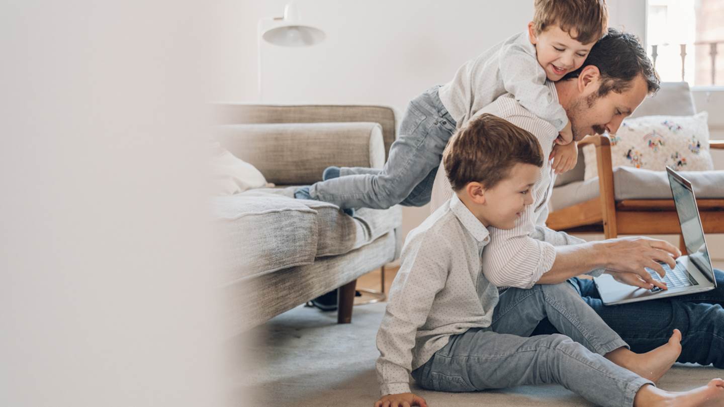 Οι αρνητικές συνέπειας της τηλεργασίας στην οικογένεια