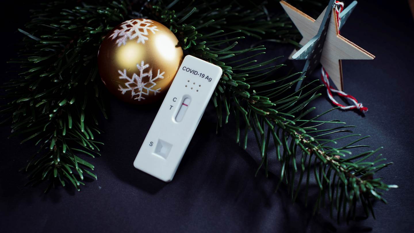 Τα νέα μέτρα ενόψει χριστουγεννιάτικου ρεβεγιόν