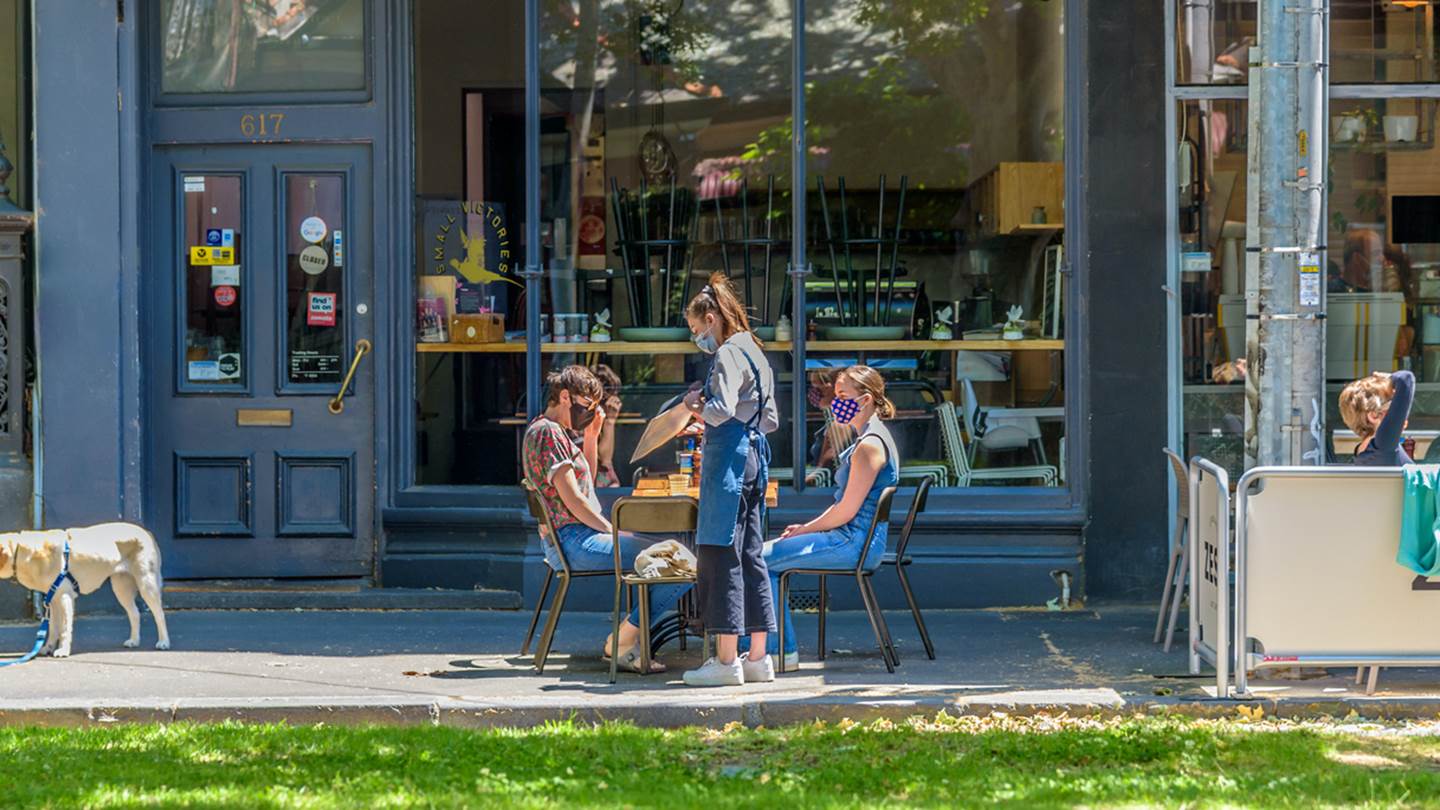 Όλα όσα αλλάζουν στο σχεδιασμό για τον υποχρεωτικό εμβολιασμό λόγω μετάλλαξης Δέλτα