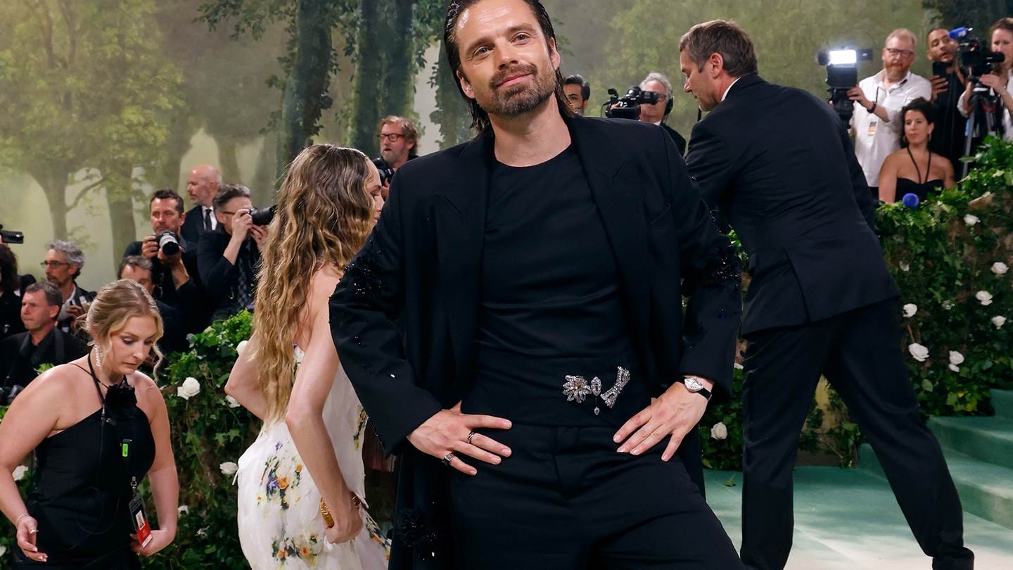 'Οι σταρς του Χόλιγουντ φοβούνται τον Donald Trump', λέει ο Sebastian Stan