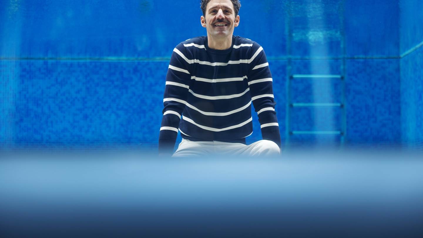 Ο Αντώνης Τσαπατάκης βρήκε τα must have items της άνοιξης