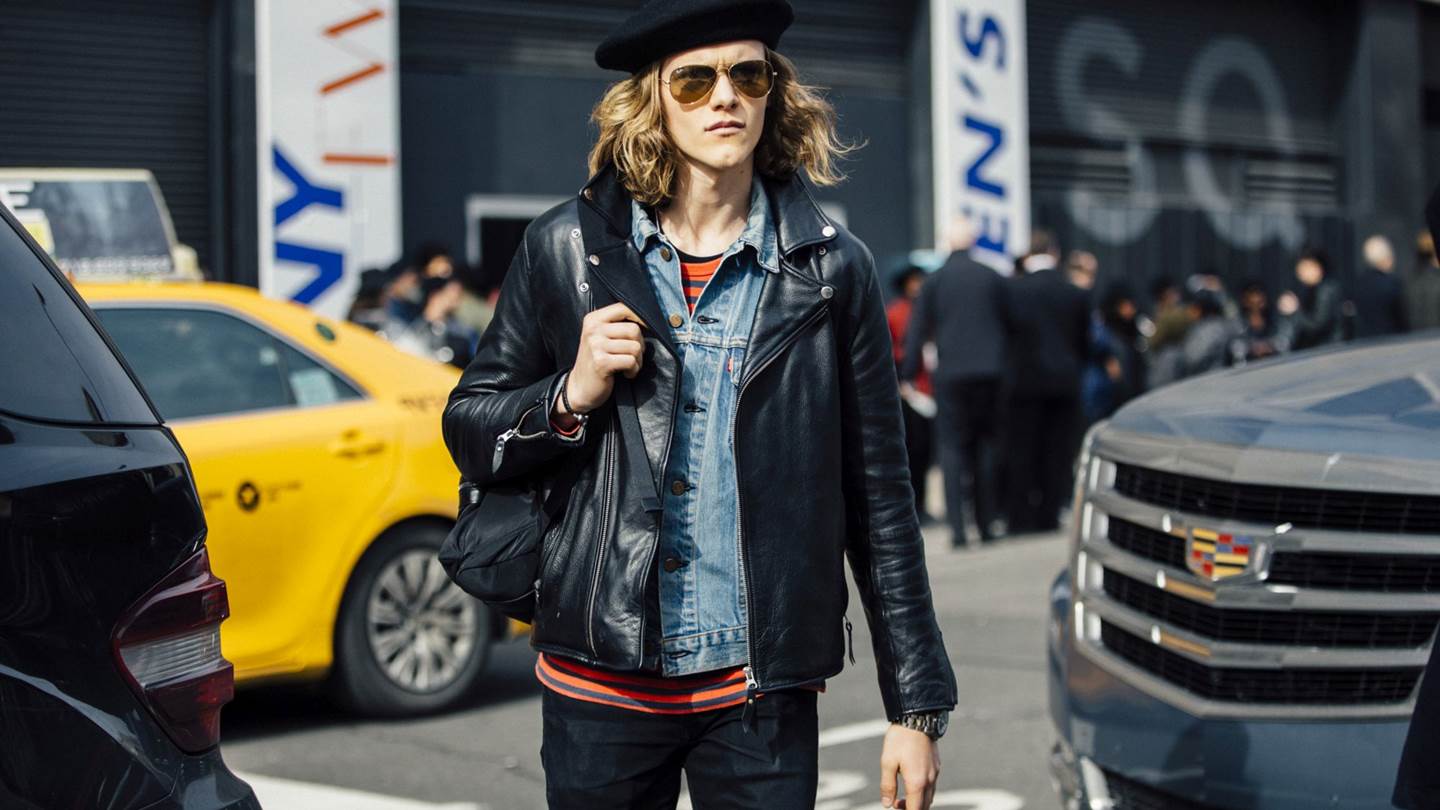 Δεν χρειάζεται να περιμένεις την άνοιξη για να φορέσεις τζην μπουφάν