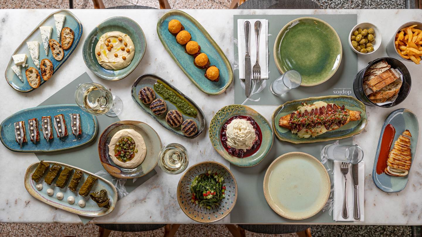 Ο Χριστόφορος Πέσκιας γίνεται Dopios και στη Γλυφάδα