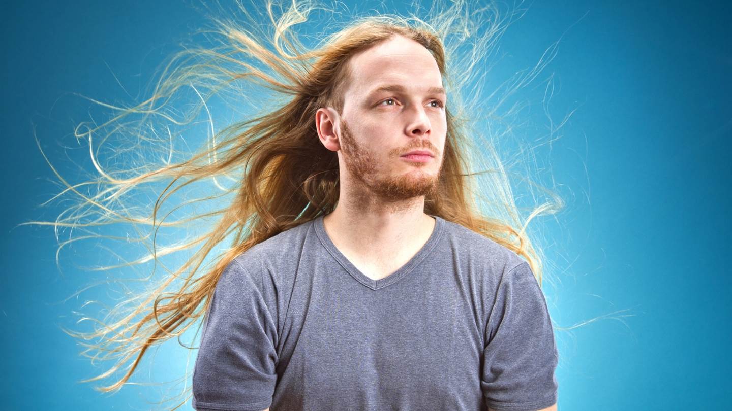 Τι σημαίνει για έναν άνδρα να έχει μακριά μαλλιά σύμφωνα με την επιστήμη
