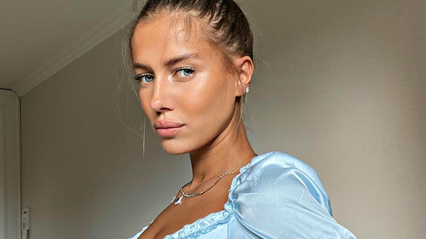 Nicole Poturalski, η νέα 27χρονη σύντροφος του Brad Pitt