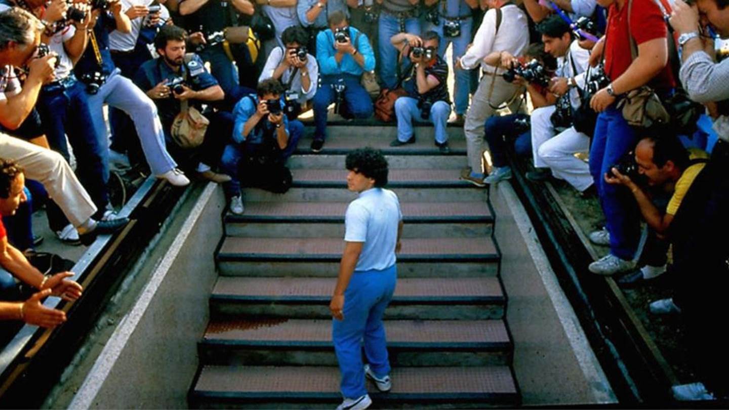 Πρώτες εικόνες του νέου ντοκιμαντέρ για τον Diego Maradona