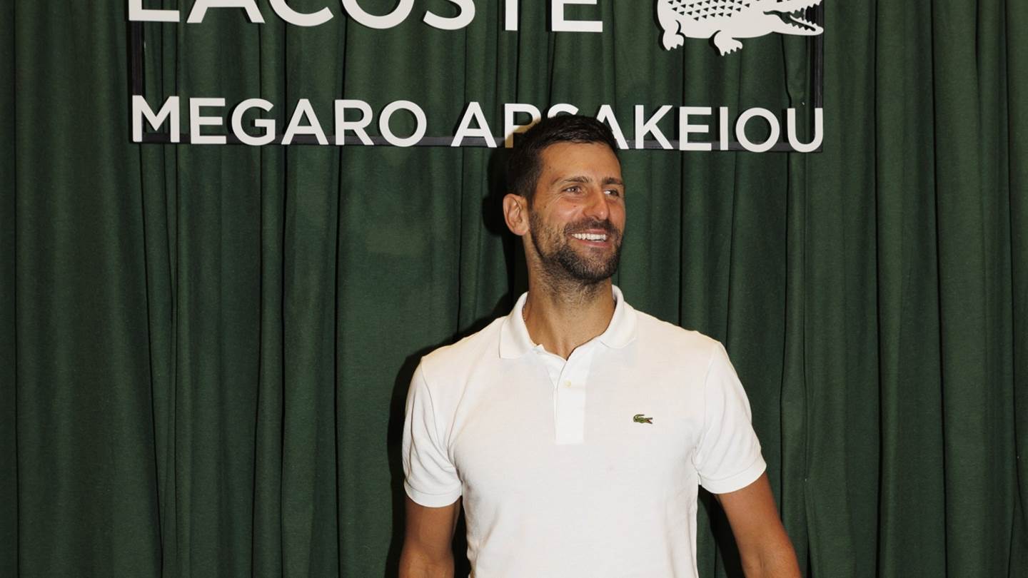 Ο GOAT και Χρυσός Ολυμπιονίκης Novak Djokovic στο νέο κατάστημα LACOSTE στο Μέγαρο Αρσακείου