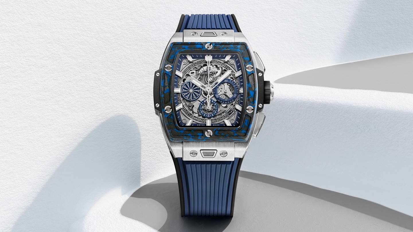 Με το Hublot Spirit of Big Bang Titanium Blue Carbon Mykonos Boutique όλα θυμίζουν το νησί των ανέμων