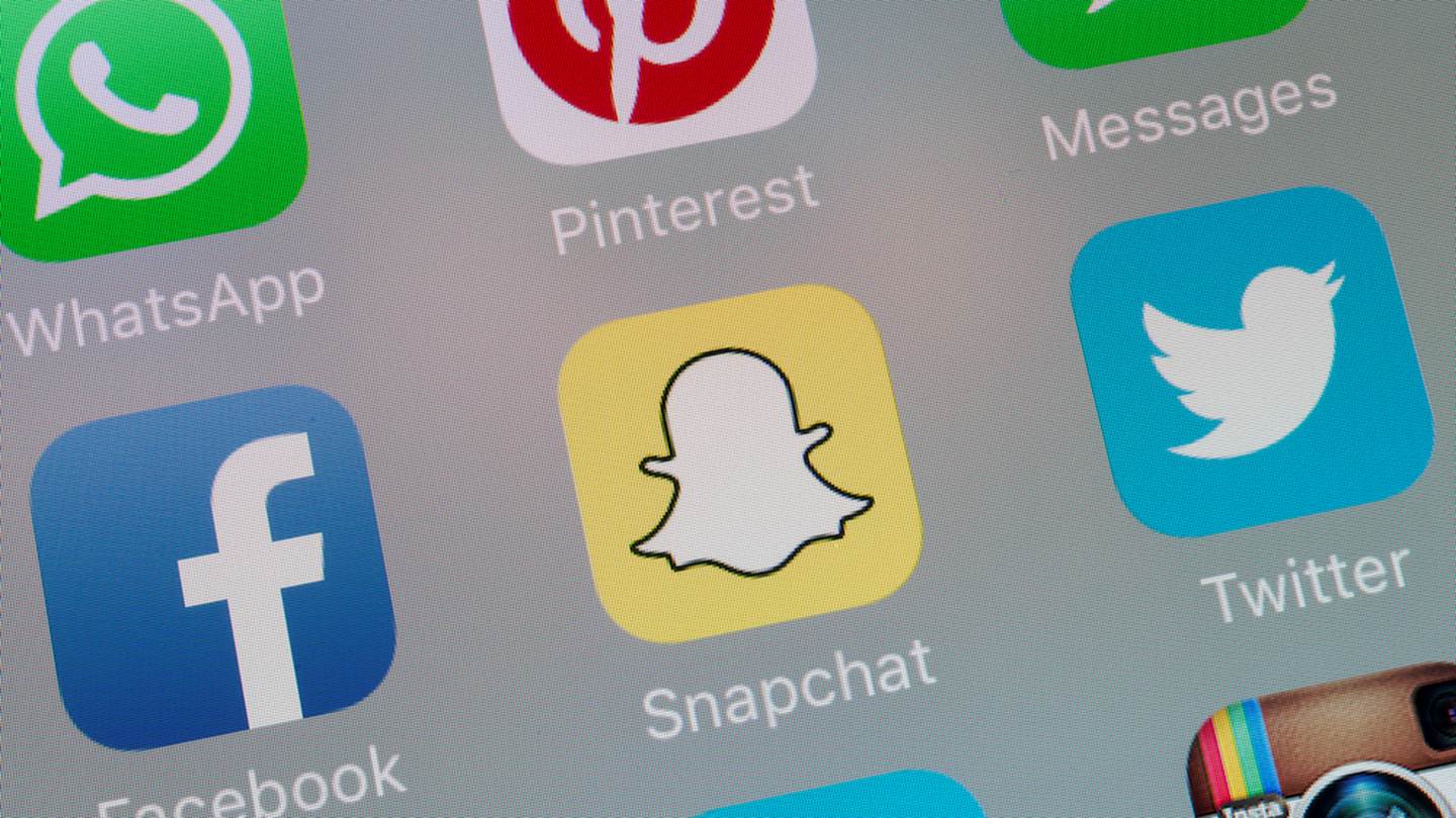 To Snapchat μοιράζει 1 εκ. δολάρια την ημέρα για να ανταγωνιστεί το TikTok