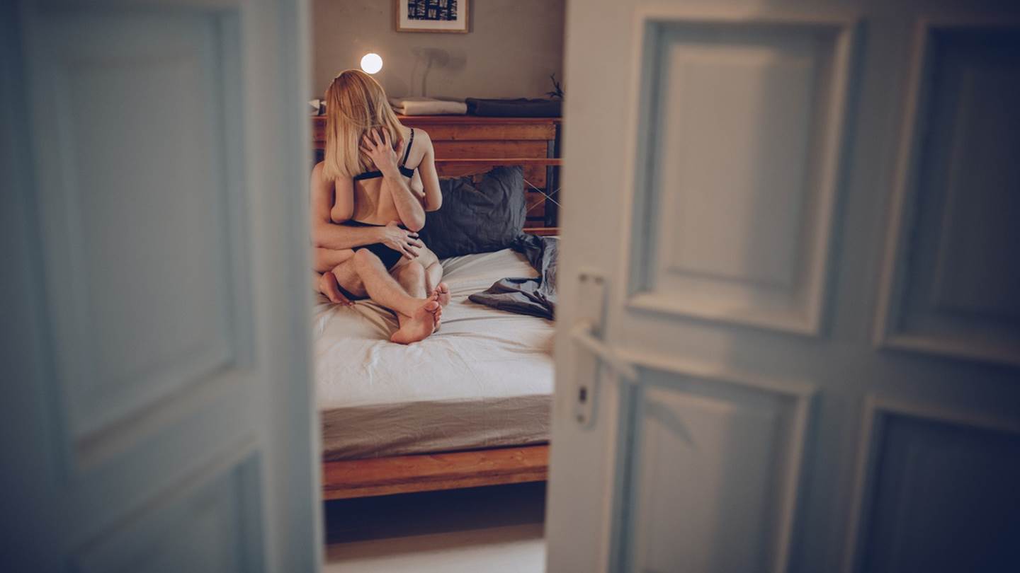 Τι σημαίνουν τα σεξουαλικά όνειρα που βλέπεις στον ύπνο σου