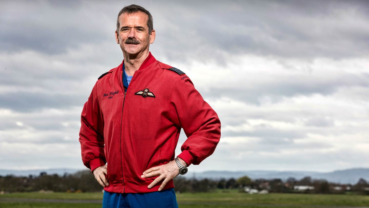 Μιλήσαμε με τον άνθρωπο που γύρισε γύρω από τη Γη 2.600 φορές