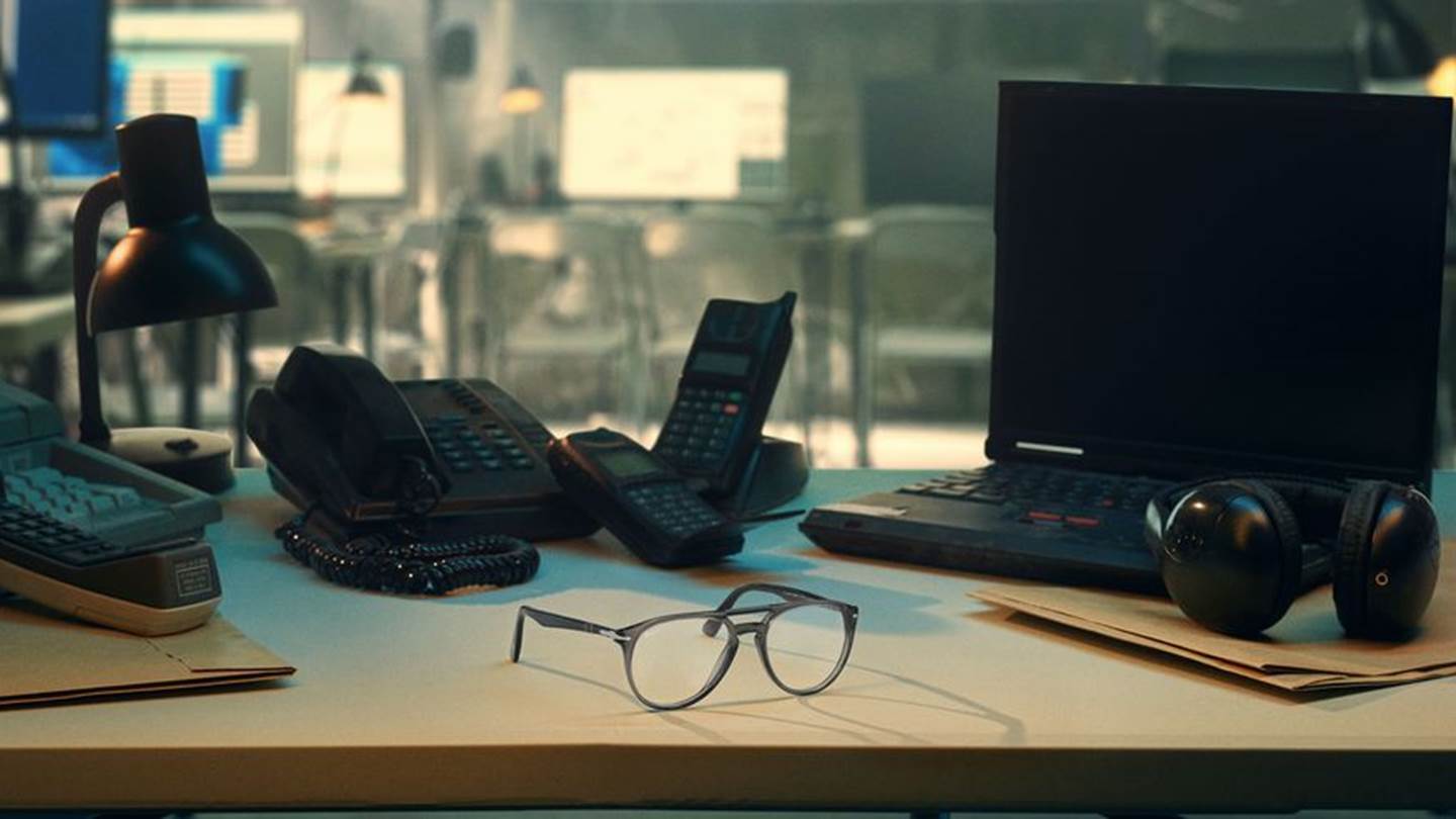 Ας μιλήσουμε για τα γυαλιά του Álvaro Morte στο La Casa de Papel