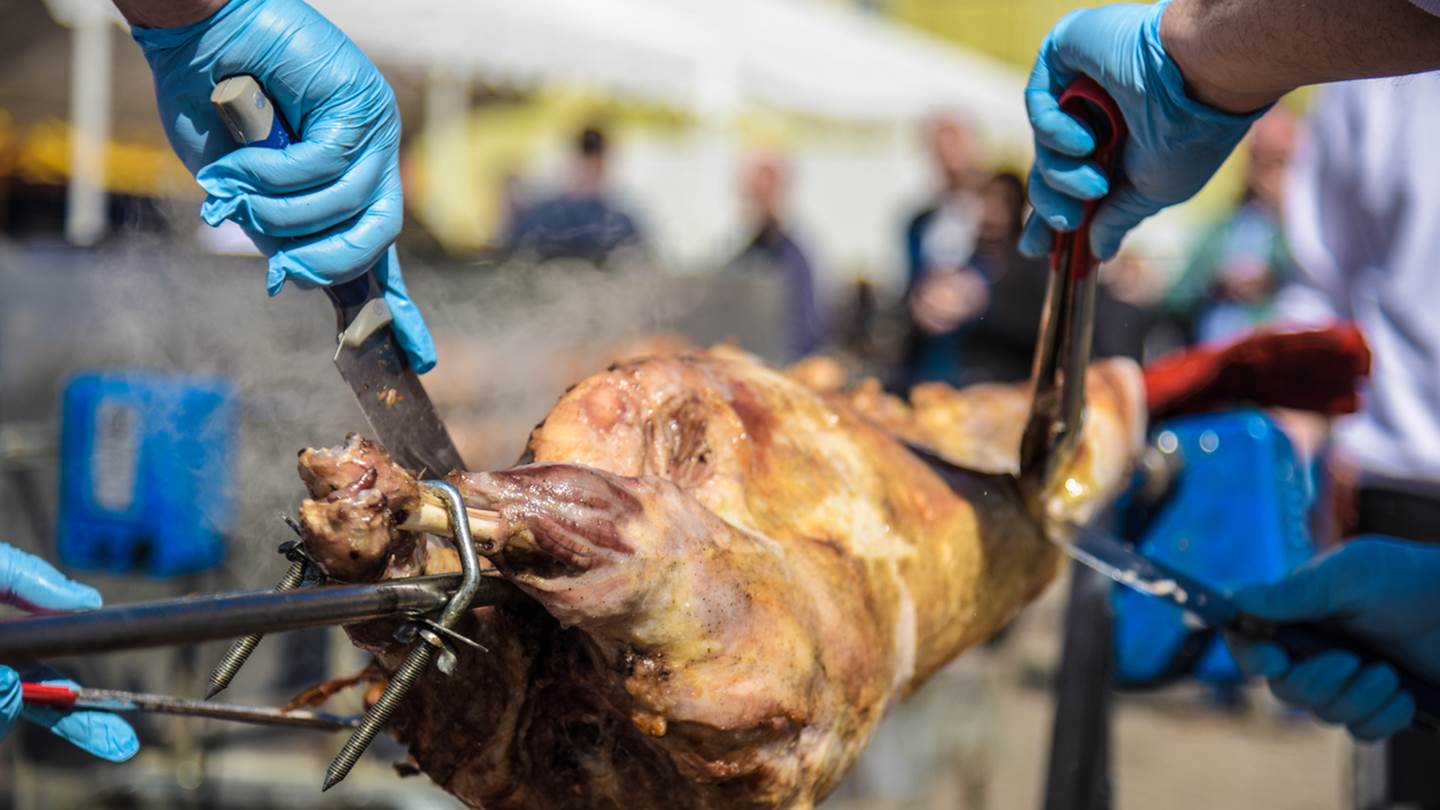 Τι μέτρα ισχύουν για το πασχαλινό τραπέζι
