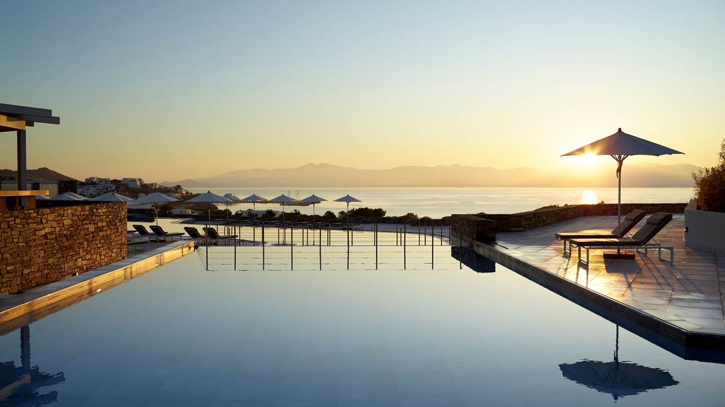 Στην Πάρο με κάθε αίσθηση