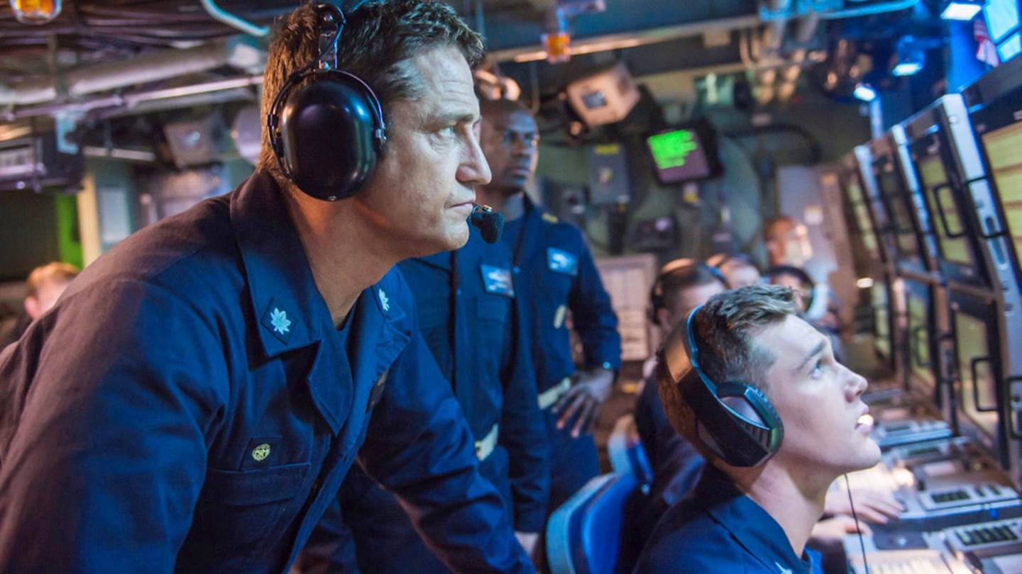 Υποβρύχια, τορπίλες κι άπειρη δράση για τον Gerard Butler στο trailer του Hunter Killer
