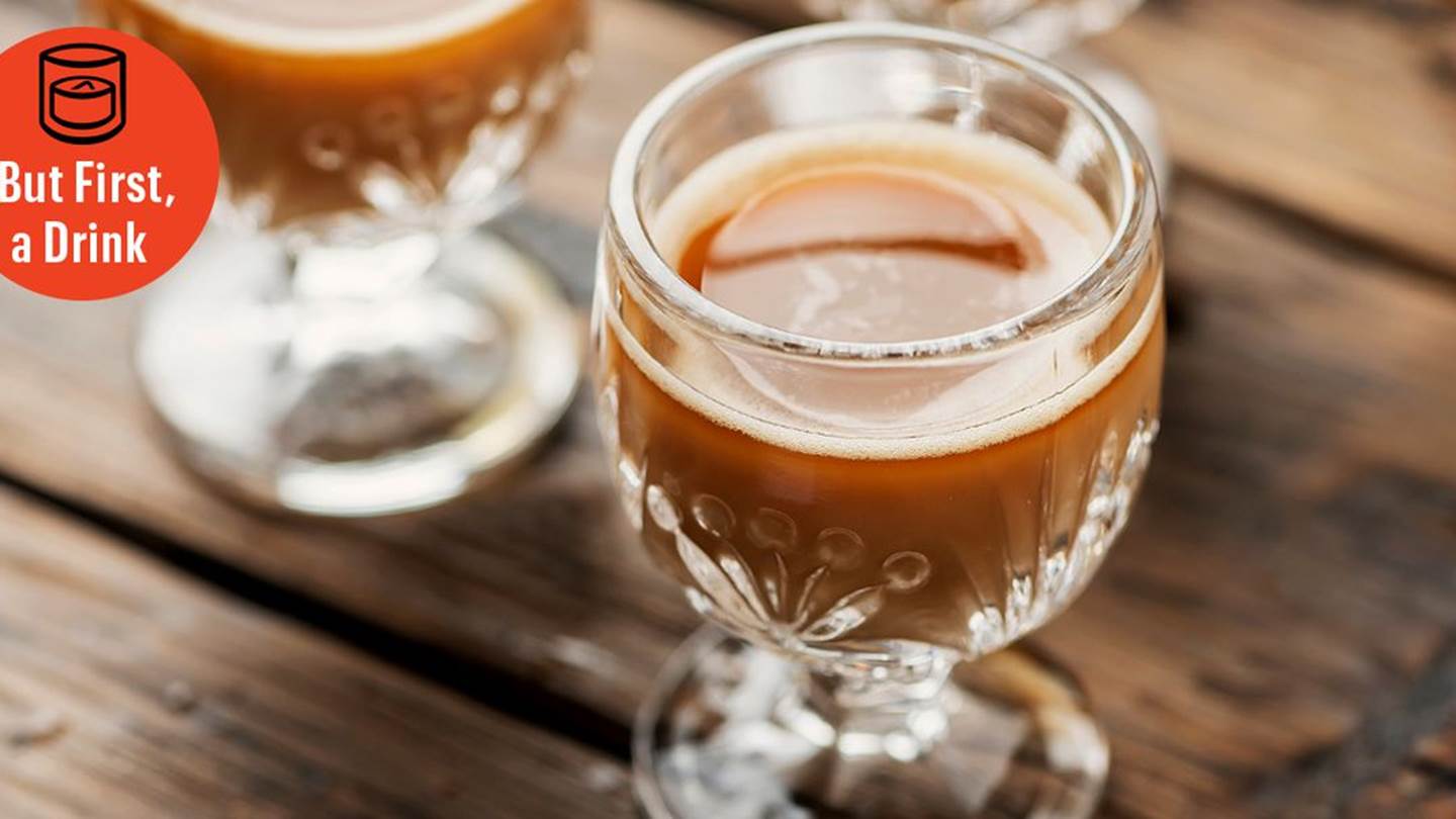 Το Gravy cocktail ακούγεται υπέροχο μέχρι να συνειδητοποιήσεις ότι πίνεις παγωμένο λίπος