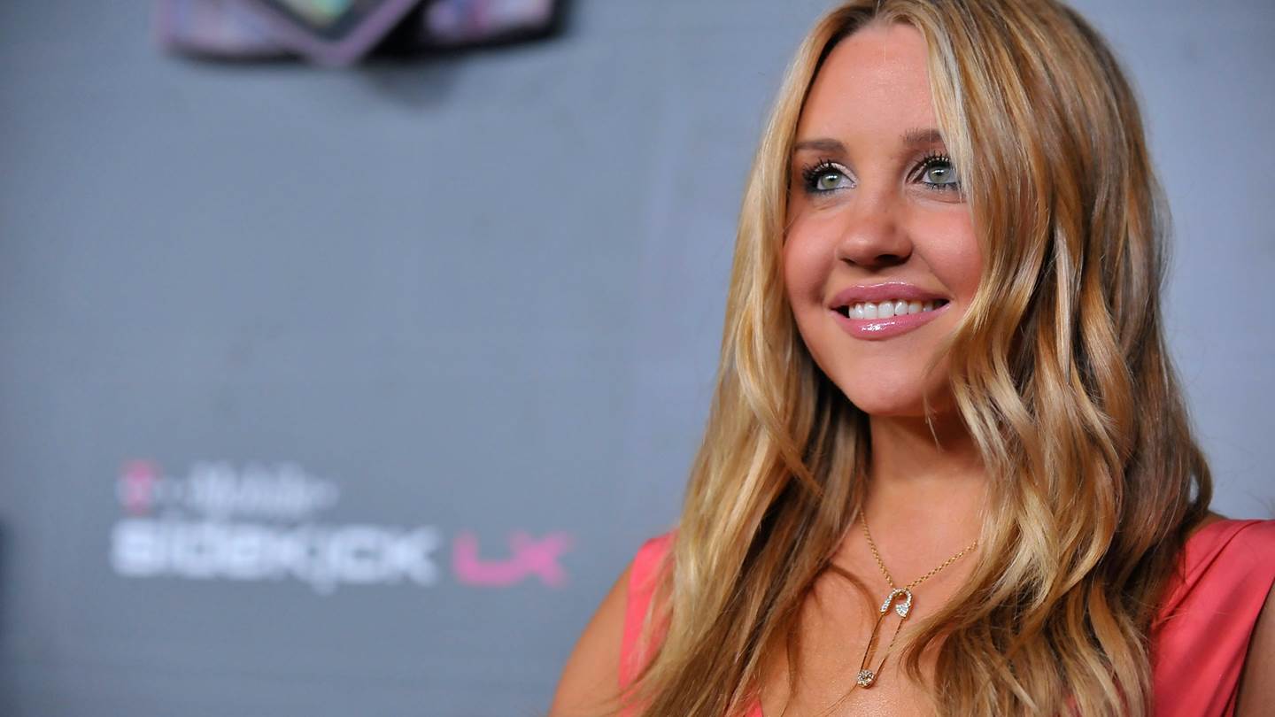 Amanda Bynes, βαδίζοντας στα χνάρια της Britney Spears