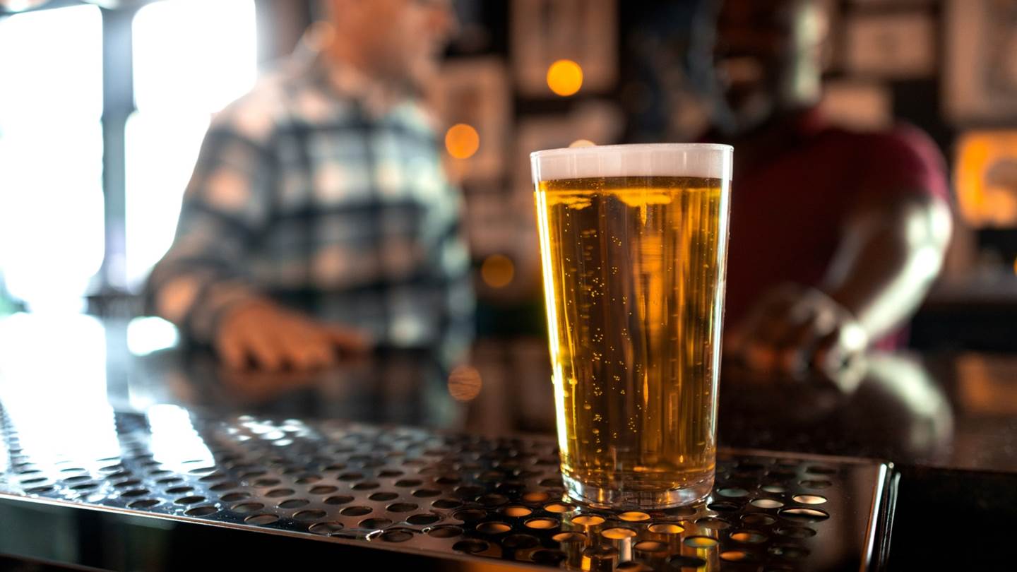 Το αλκοόλ έχει πρωτεύουσα και δεν είναι αυτή που νομίζεις