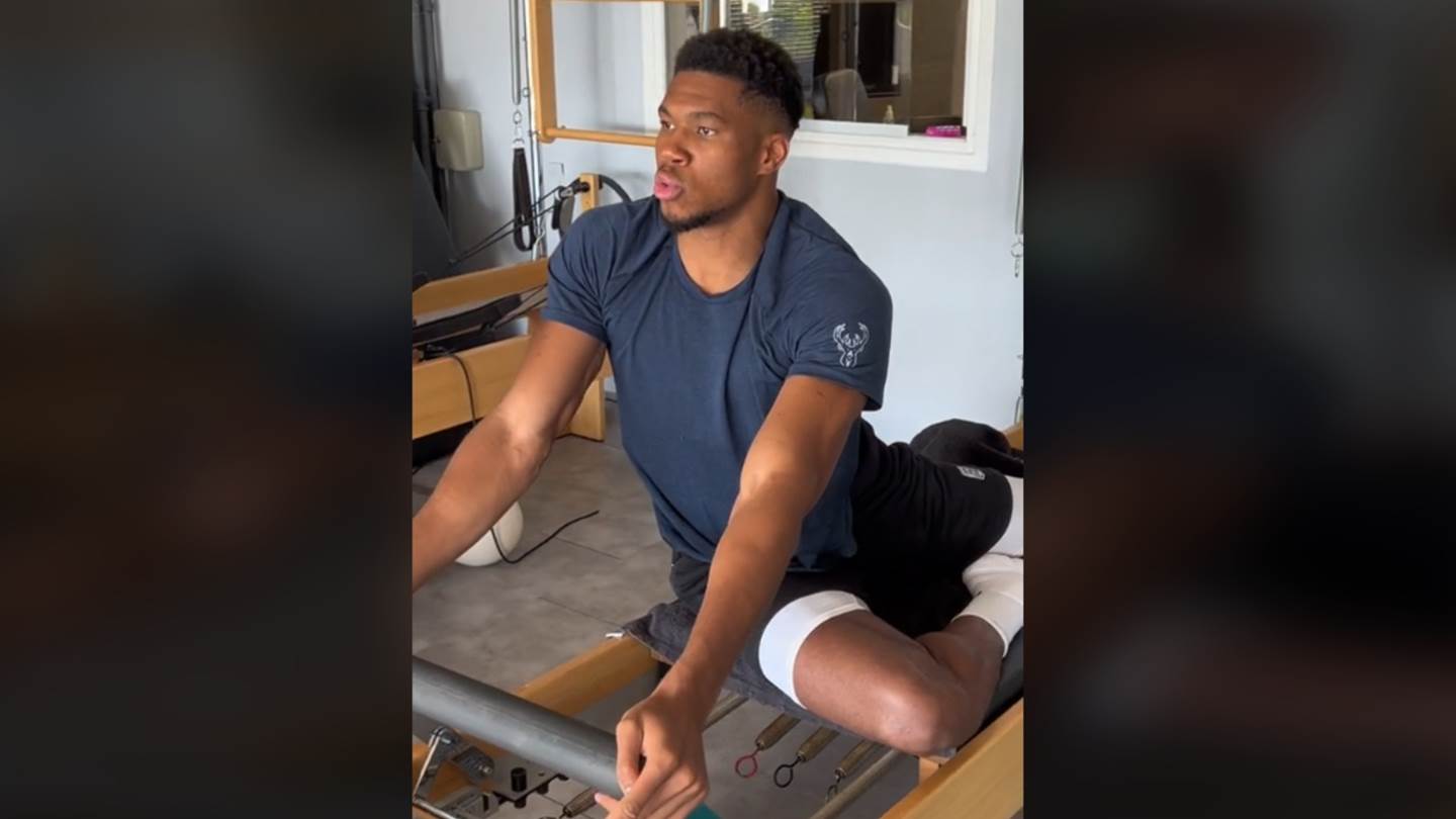 Ο Γιάννης Αντετοκούνμπο ζορίζεται στο πιλάτες και τα σχόλια μυρίζουν Ελλάδα (video)