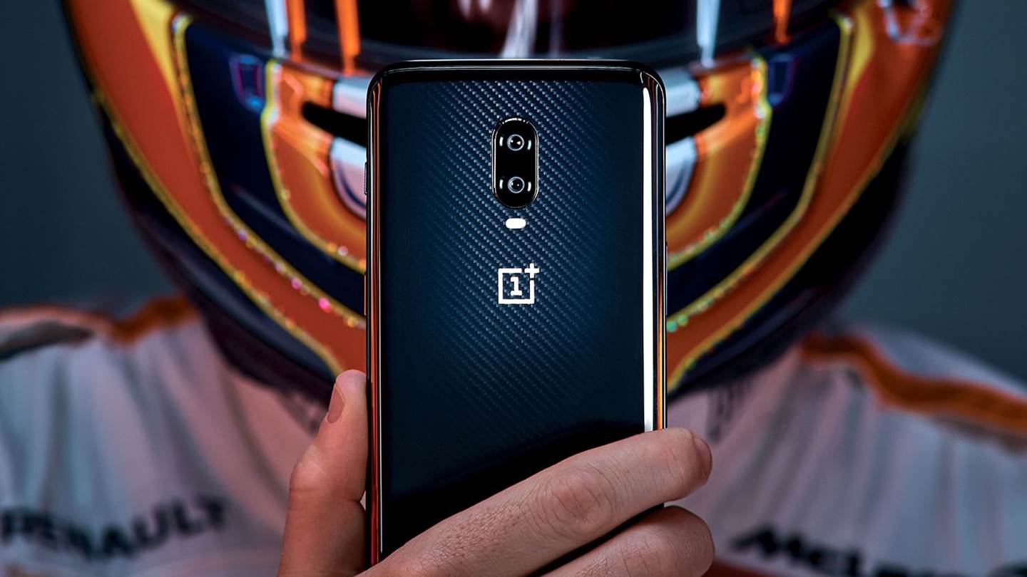 Η McLaren και η OnePlus έφτιαξαν το πιο γρήγορο smartphone του πλανήτη