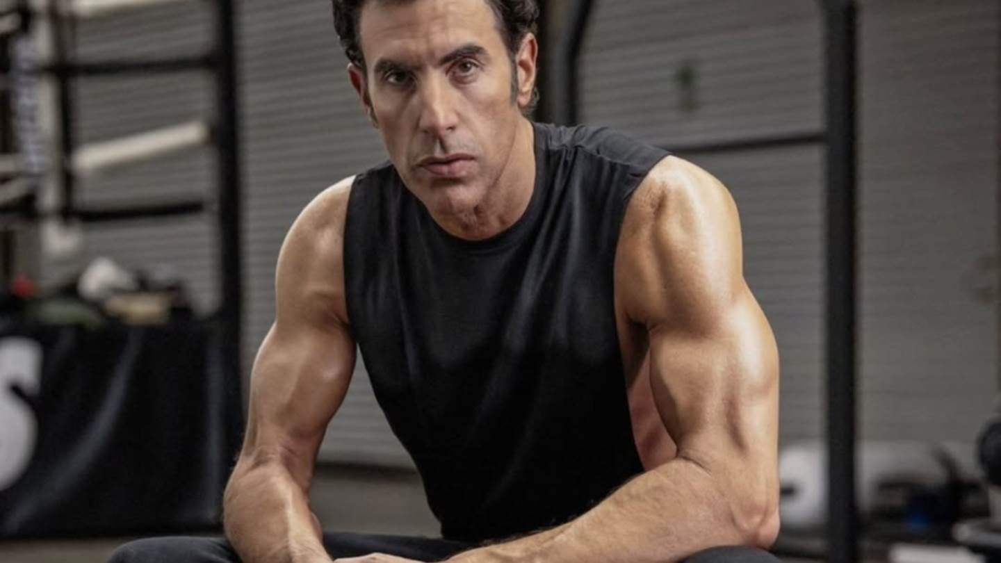 Sacha Baron Cohen: Απίστευτη μεταμόρφωση σε χρόνο ρεκόρ