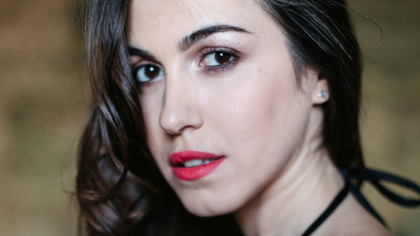 Η Ειρήνη Φαναριώτη είναι το κορίτσι της διπλανής πόρτας