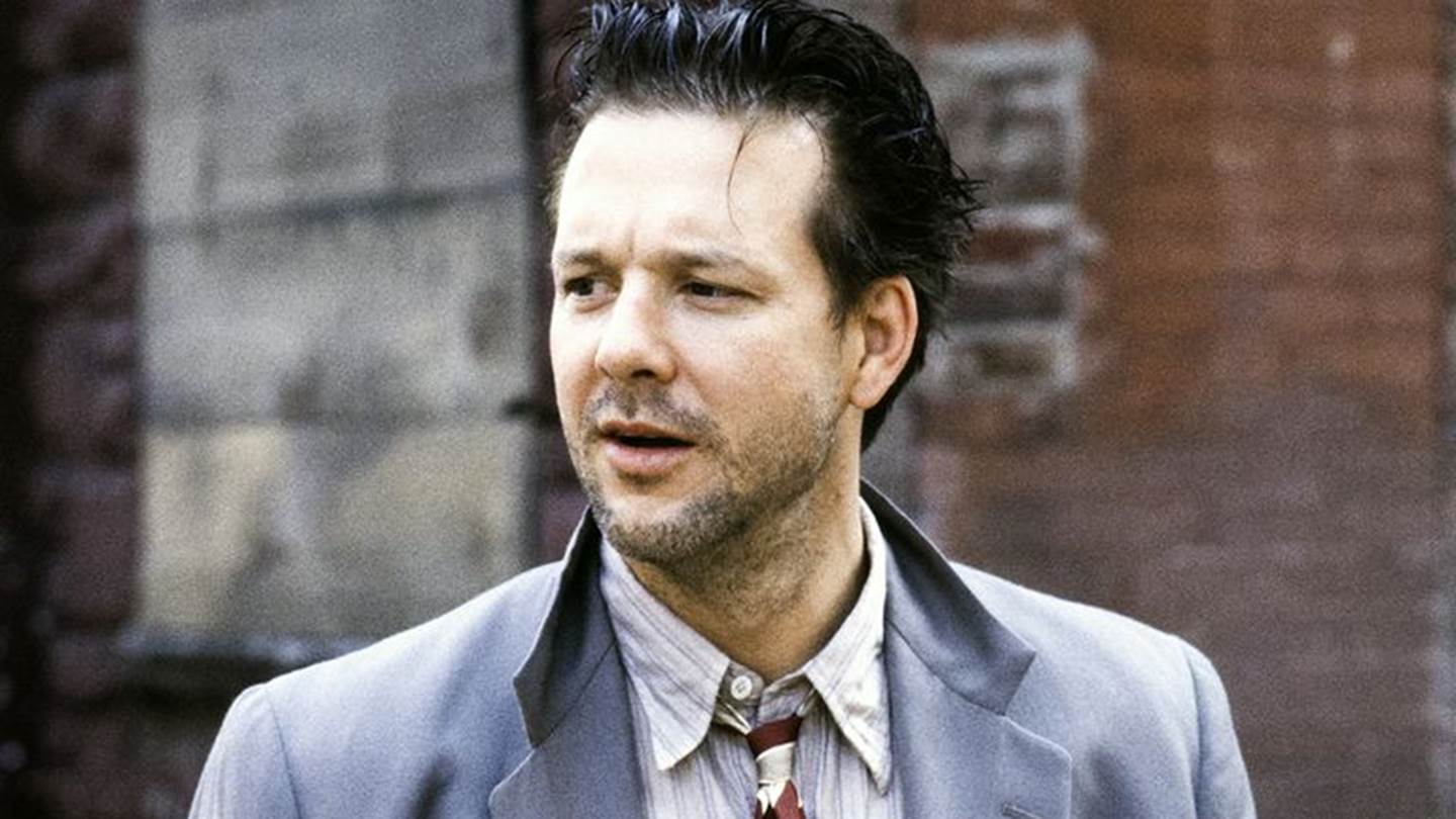 Ο Mickey Rourke ήταν ο βασιλιάς του boxy tailoring