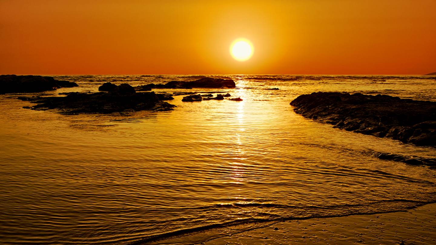 H επιφάνεια της θάλασσας 