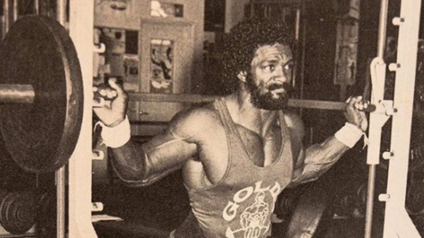 Ο 'Νονός' του bodybuilding και μία δυνατή προπόνηση για χέρια