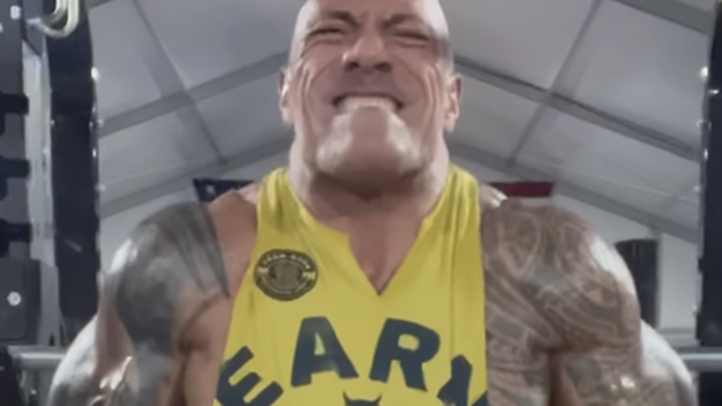 Η εξωφρενική προπόνηση του The Rock