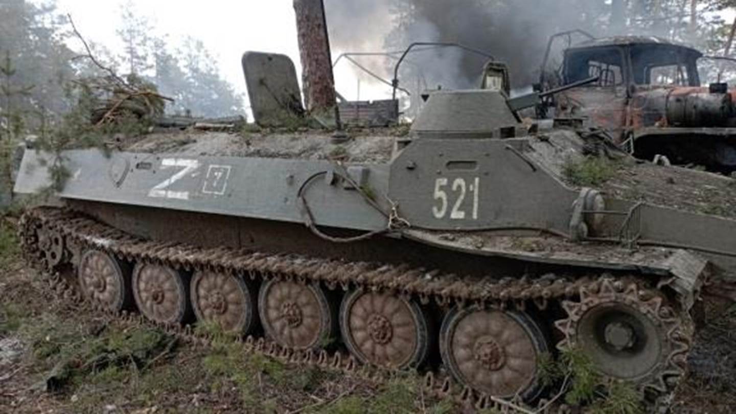 Το Κίεβο απαγορεύσει τη χρήση των ρωσικών στρατιωτικών συμβόλων 