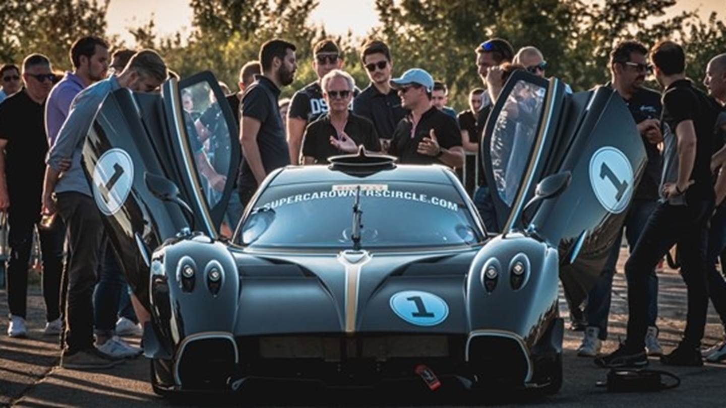 Μπήκαμε στο πιο πριβέ club αυτοκινήτων του κόσμου