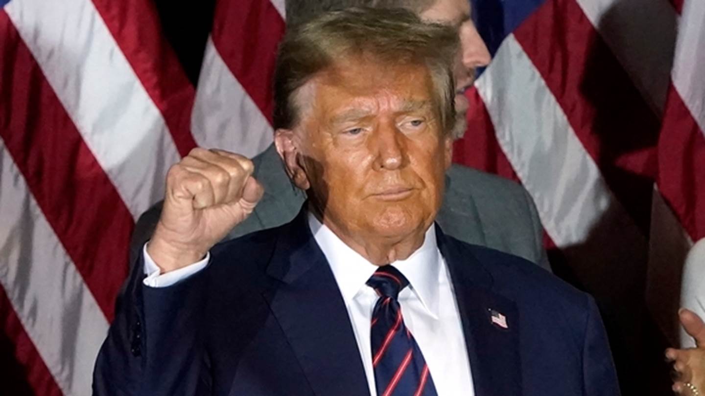 Δε μπορεί, σίγουρα υπάρχουν κάποιοι τρομοκρατημένοι Ρεπουμπλικανοί από την κυριαρχία του Trump