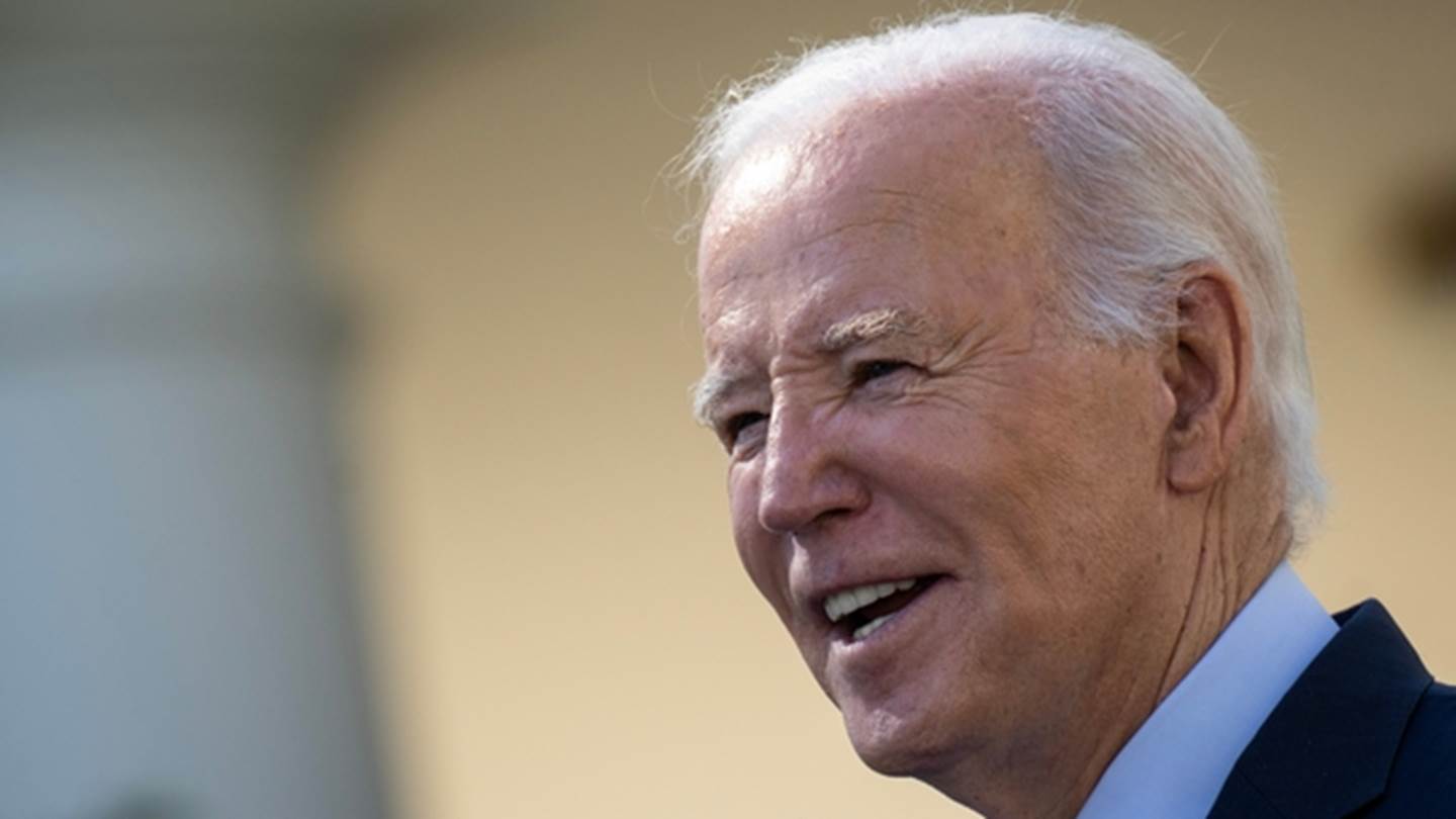 Τι κάνει ο Joe Biden στο κρεβάτι του