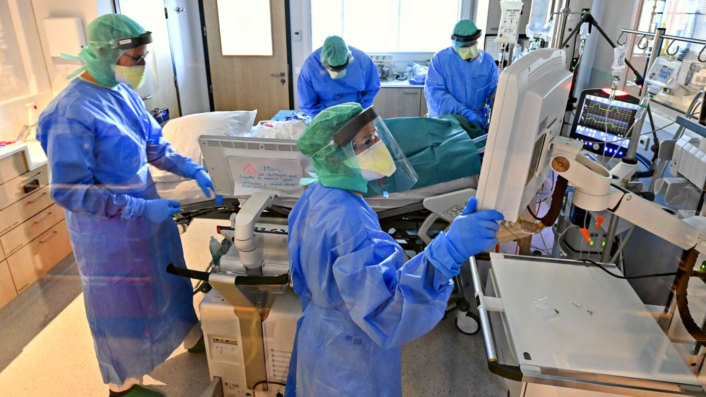 Τι ακριβώς προκαλεί ο κορονοιός στο ανθρώπινο σώμα