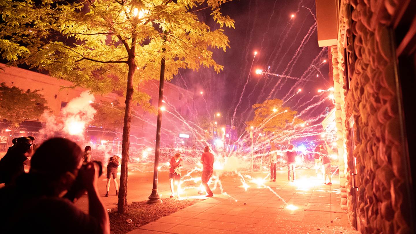 Δολοφονία George Floyd: Αστυνομικοί σκότωσαν 19χρονο διαδηλωτή