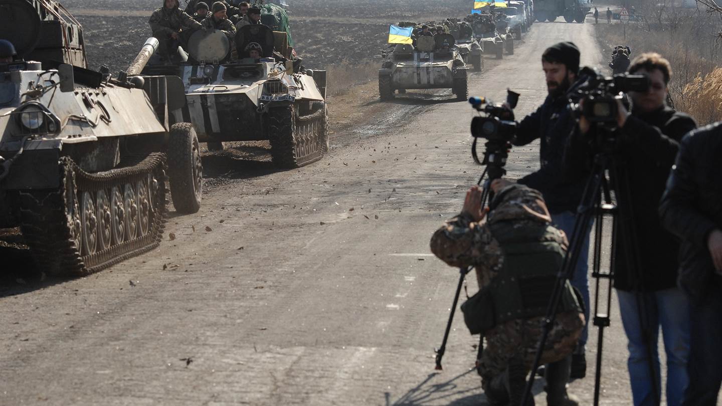 Σε εμπόλεμη ζώνη, πρώτη φορά