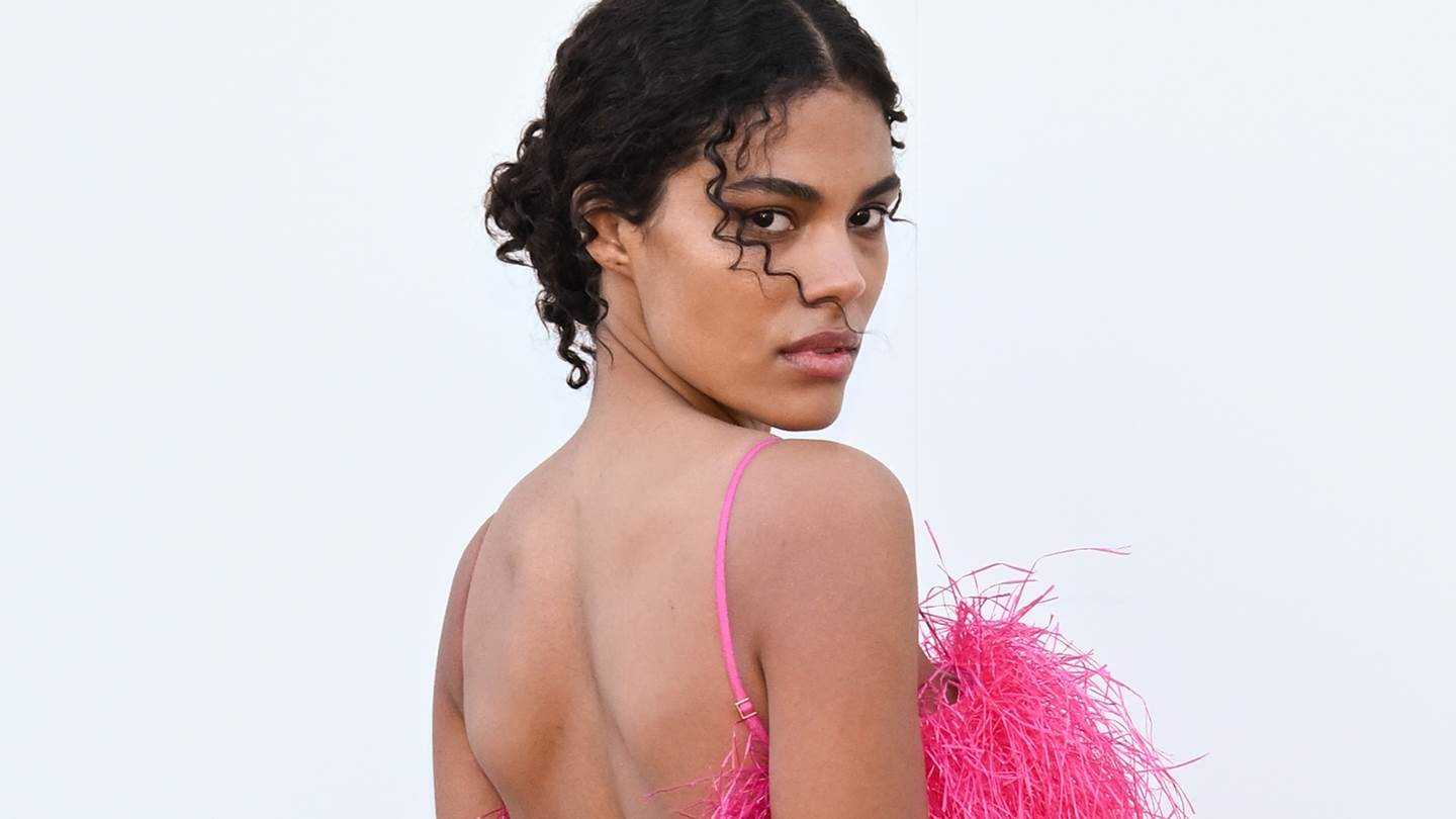 Tina Kunakey, ελεύθερη (;) και ωραία