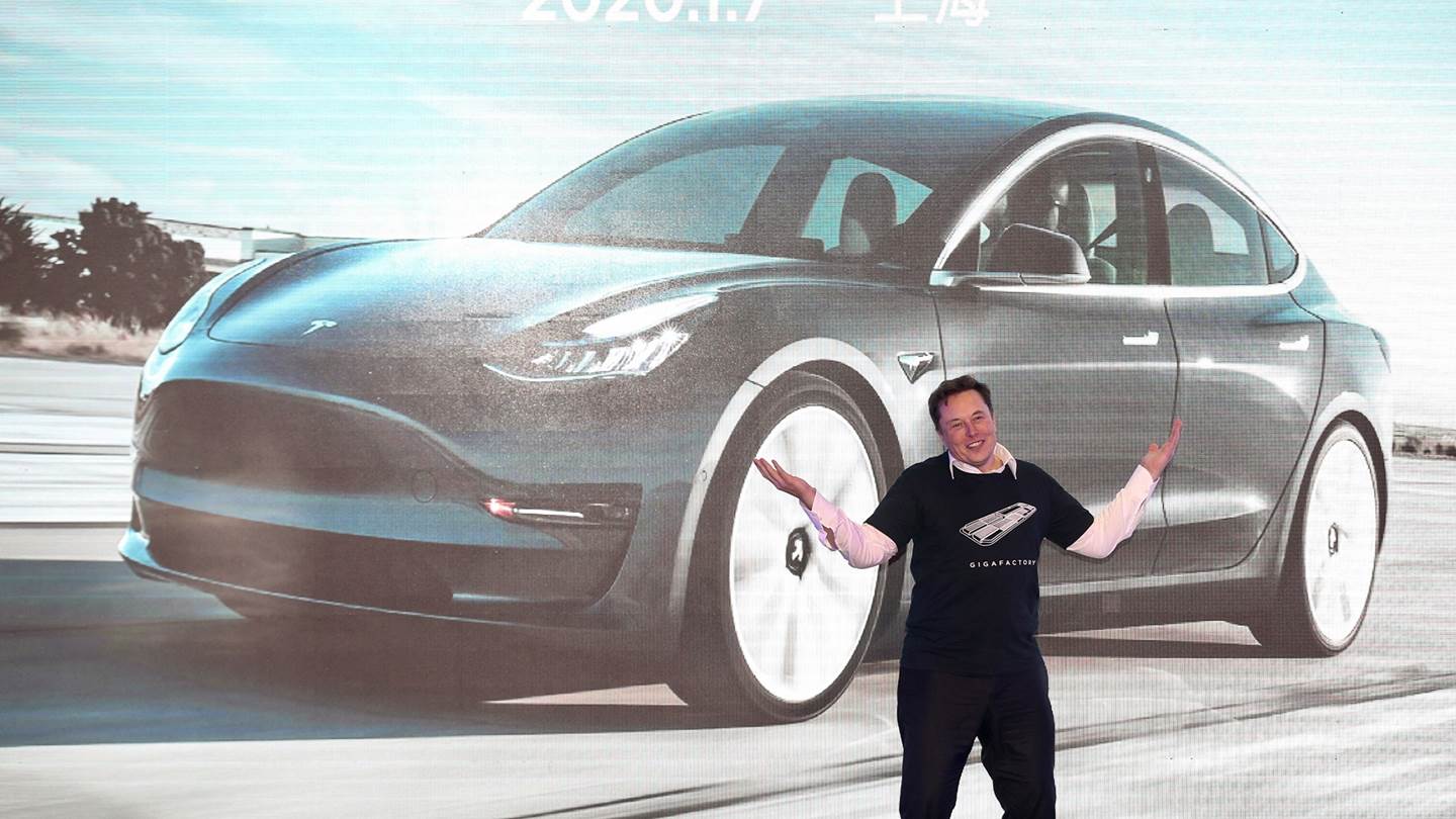 O Elon Musk έχει κάτι να πει για τον ρόλο του νέου Roadster στη γκάμα της Tesla