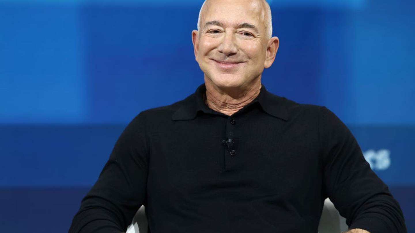 Δείτε τον γιγαντιαίο πύραυλο New Glenn του Jeff Bezos που πήγε για πρώτη φορά στο διάστημα