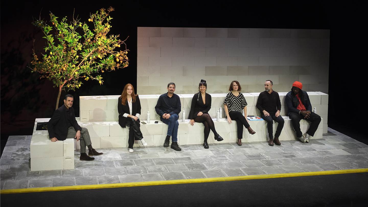 Πώς απαντάμε στην κρίση της δημοκρατίας;