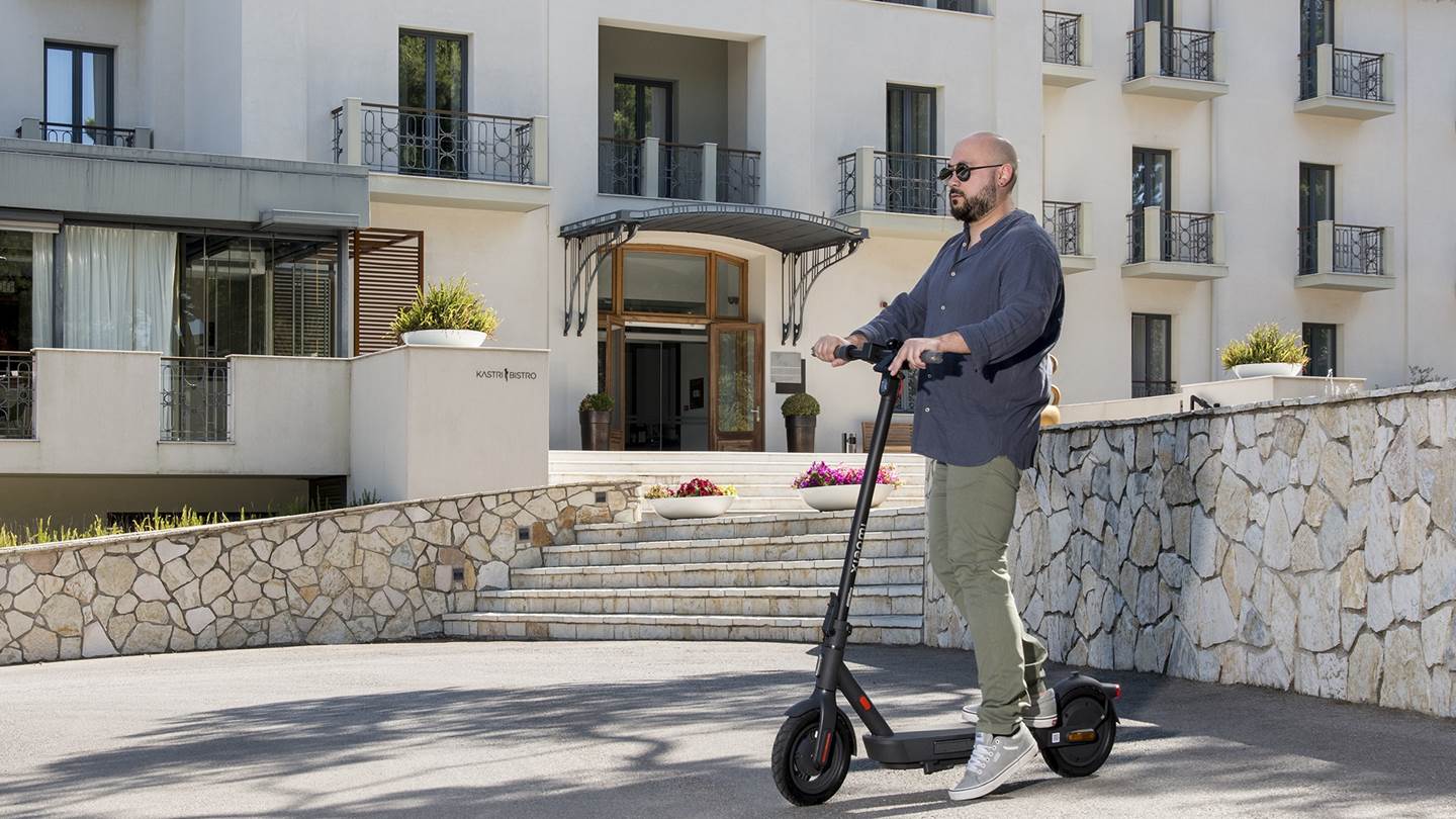 Το ανανεωμένο Xiaomi Electric Scooter 4 Pro Gen 2 αναβαθμίζει τις μετακινήσεις σου