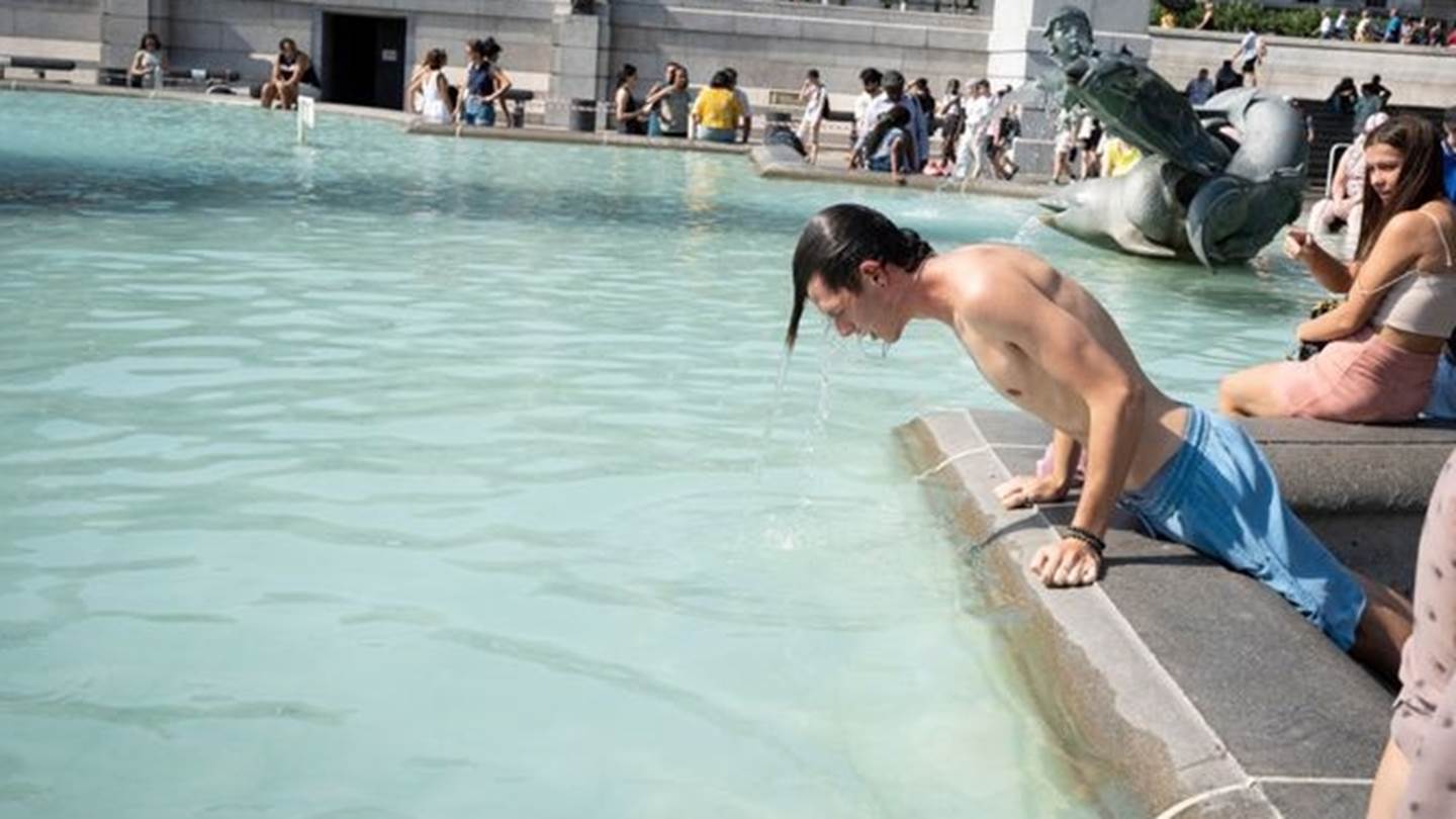 Κάποια ακατανόητα πράγματα που συμβαίνουν στον κόσμο λόγω καύσωνα