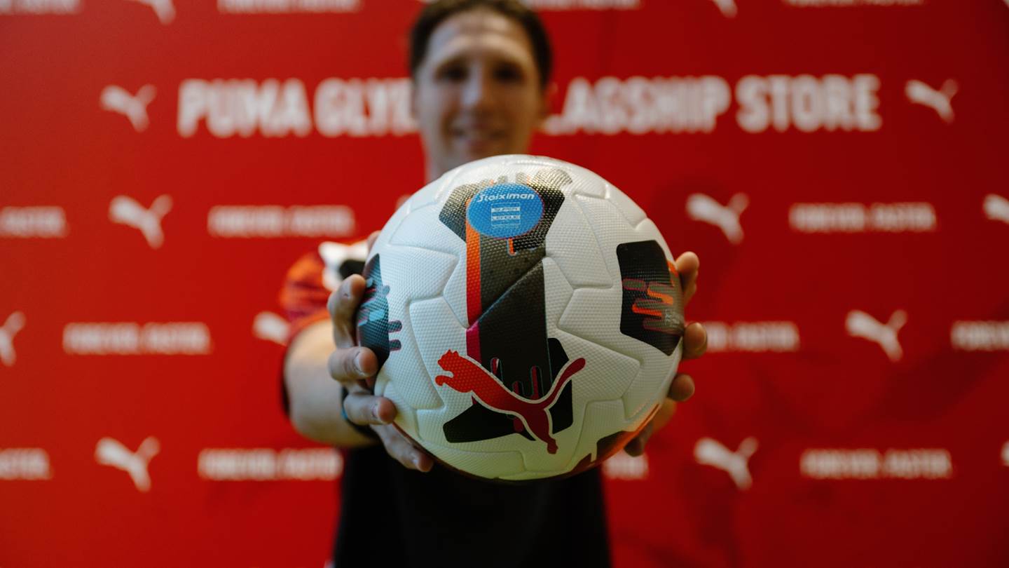 Ο Παναγιώτης Ρέτσος μόλις παρουσίασε την επίσημη μπάλα του φετινού πρωταθλήματος