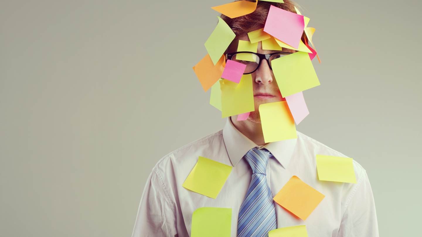 6 κόλπα για να βελτιώσεις τη μνήμη σου αν έχεις πατήσει τα 30