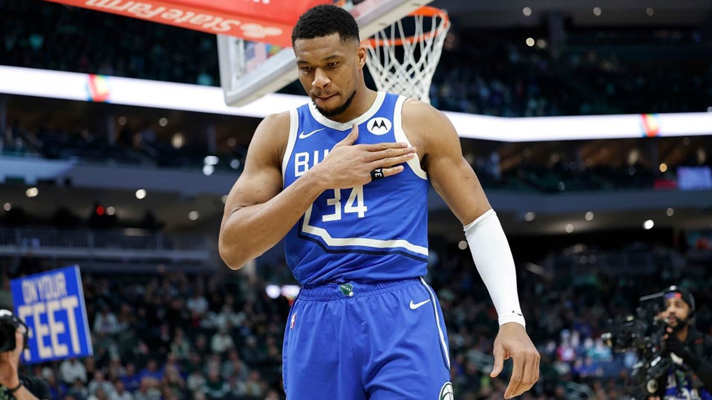 Θα παραμείνει  ο Γιάννης Αντετοκούνμπο στους Μπακς και την Εθνική;