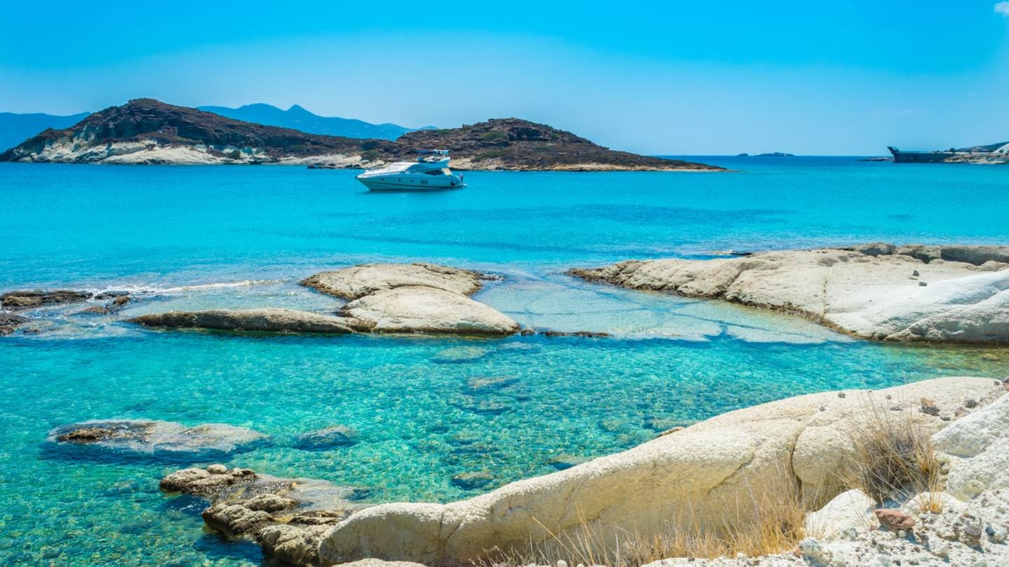 Η πιο καθαρή παραλία στον κόσμο