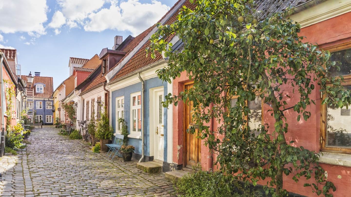 Αυτή η χώρα πρέπει να εγκρίνει το όνομα του παιδιού σου πριν το 'βαφτίσεις'