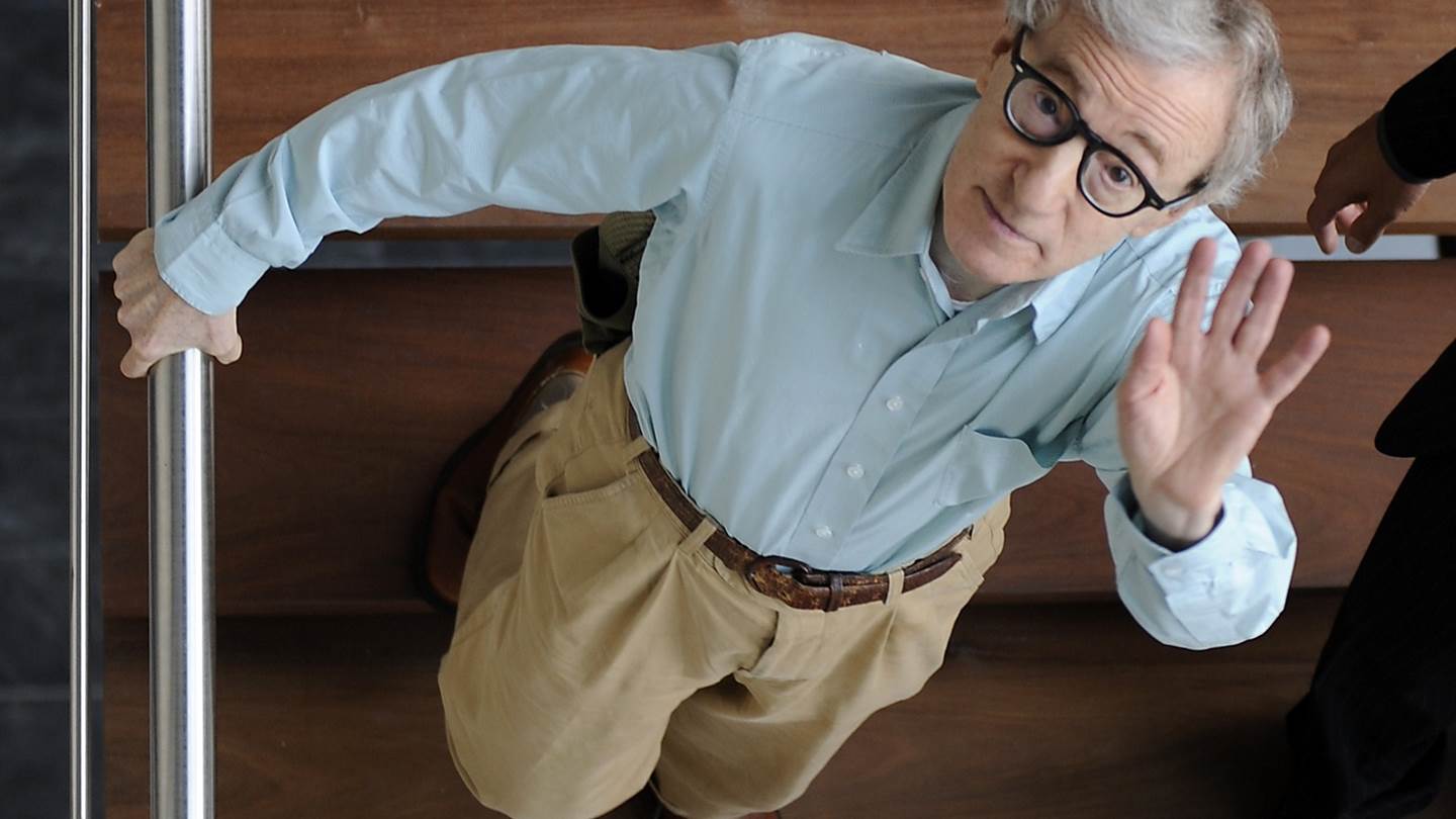 Τι λέει ο Woody Allen για το κράξιμο που τρώει επειδή συμμετείχε σε ρωσικό φεστιβάλ